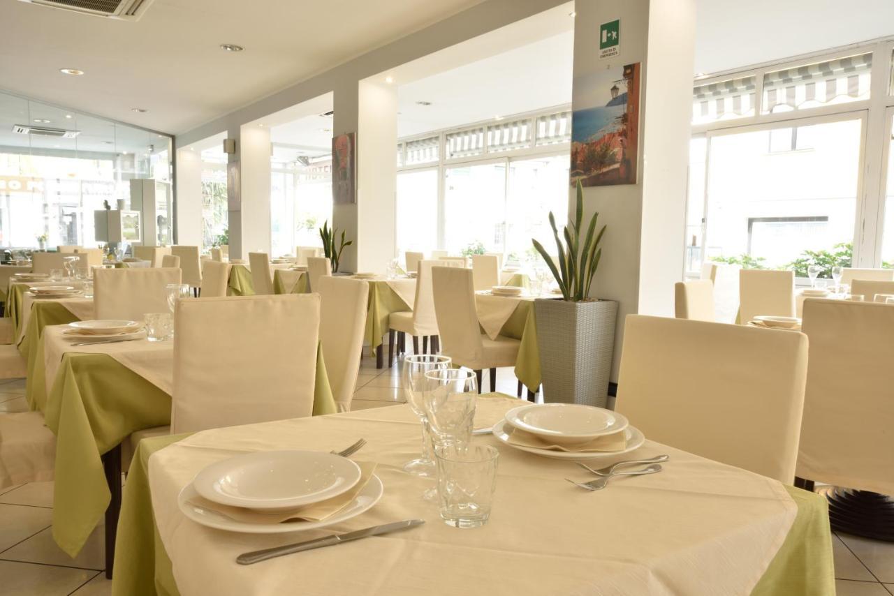 Ristorante La Marina Mhotelsgroup San Bartolomeo Al Mare