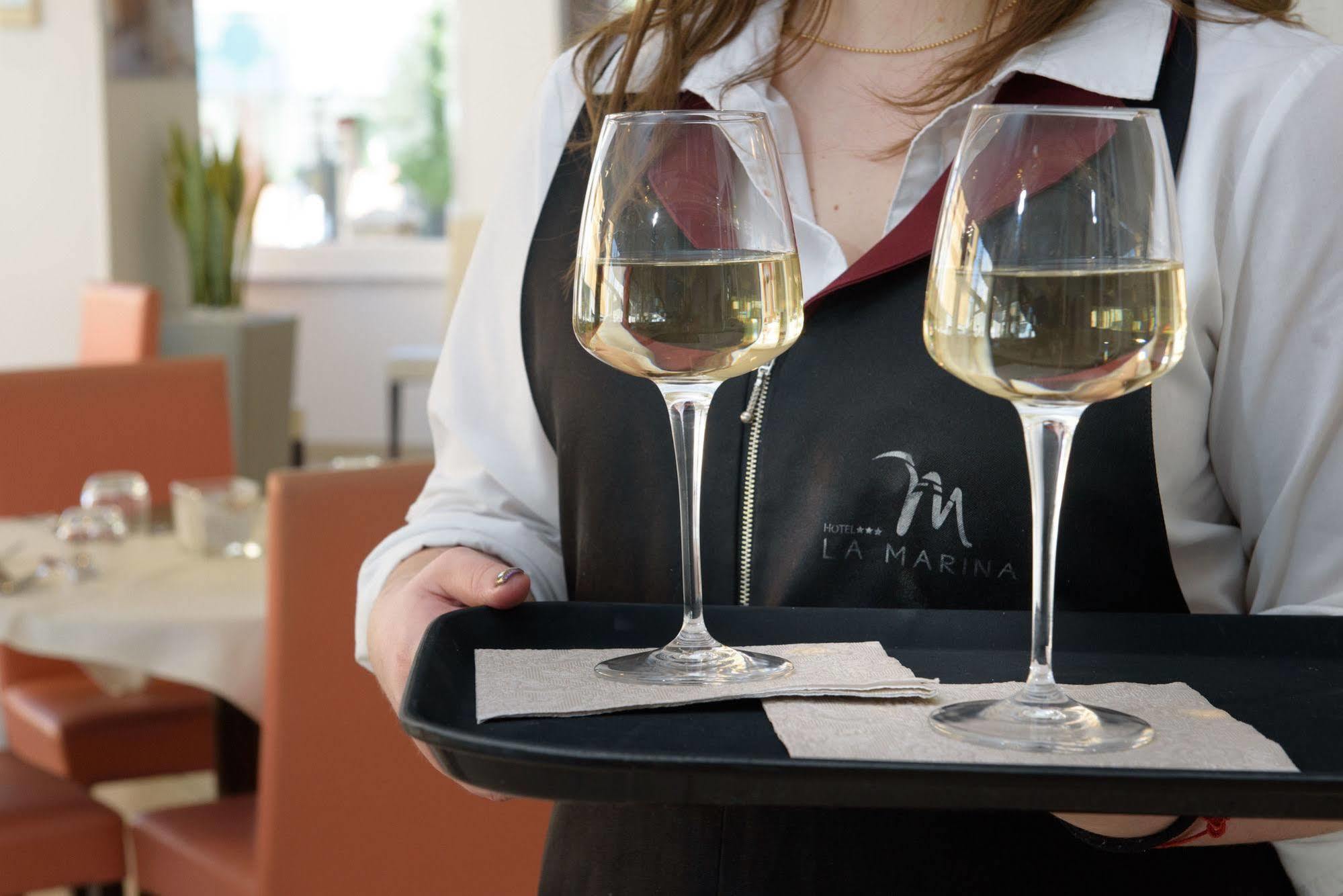 Ristorante La Marina Mhotelsgroup 3* San Bartolomeo Al Mare